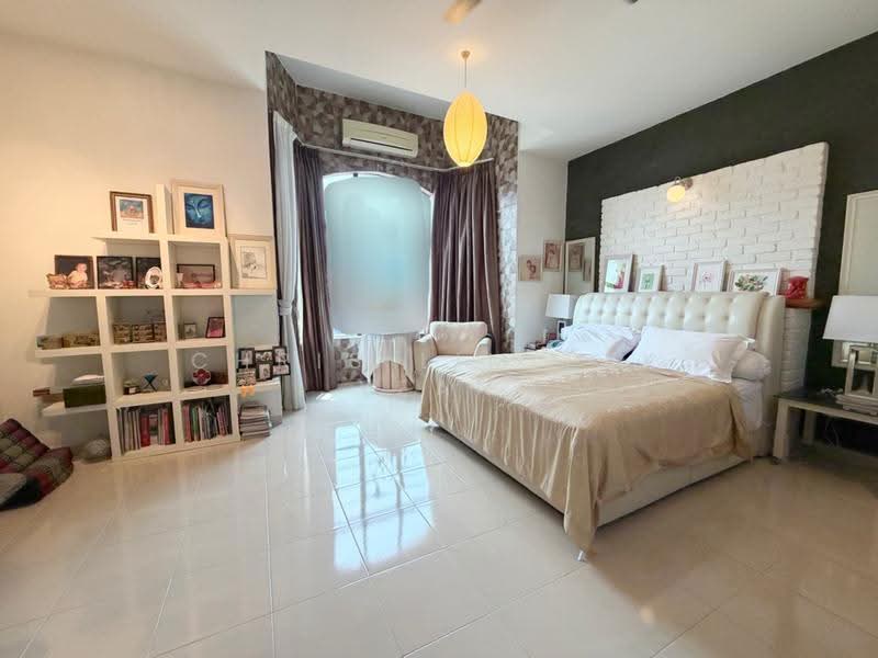 Rumah Berkembar untuk Dijual di Taman Vista Mutiara (Bandar Sungai Long) - Chris Lim Pek Yean - Bedroom - PropertyGuru.com.my