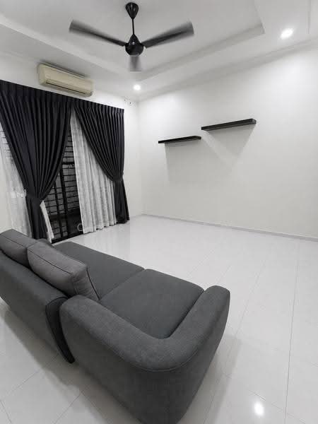 2-storey Terraced House for Rent in Kotasas (Kuantan) - Chai Kiew Tiong - Living Room - PropertyGuru.com.my