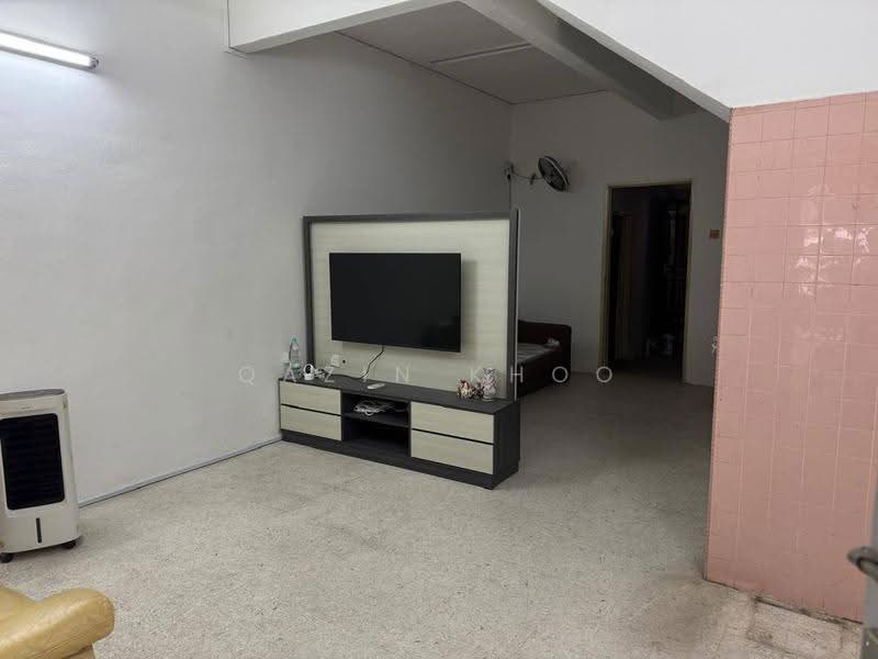 Rumah Teres 2-Tingkat untuk Dijual di Gunung Rapat (Ipoh) - Qazin Khoo - Living Room - PropertyGuru.com.my