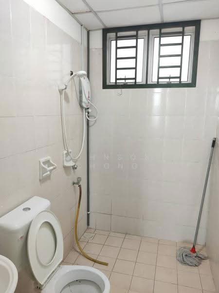 Kediaman Servis untuk Dijual di Nusa Perdana Apartment - Johnson Chong - PropertyGuru.com.my