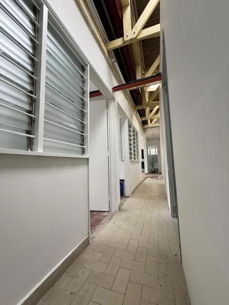 Shop for Sale in Taman Supreme (Cheras) - Joey Wong - Corridor - PropertyGuru.com.my