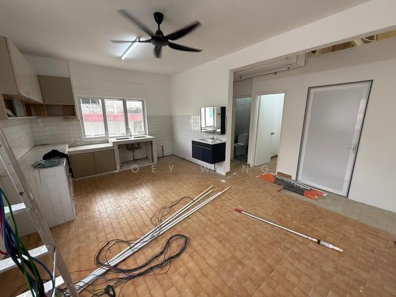 Shop for Sale in Taman Supreme (Cheras) - Joey Wong - Kitchen - PropertyGuru.com.my