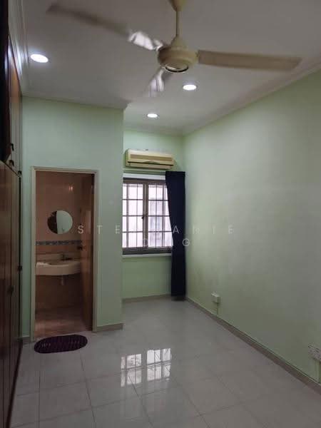 Rumah Teres untuk Disewa di Cheras (Selangor) - Stephanie Yong - Bathroom - PropertyGuru.com.my