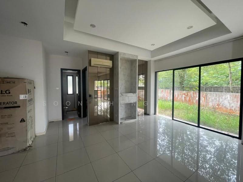 Semi-Detached House for Sale in Bandar Sungai Long (Selangor) - Soon Sheng Law - Living Room - PropertyGuru.com.my