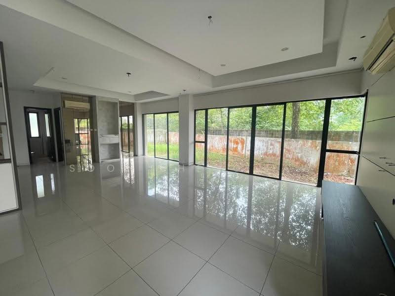 Semi-Detached House for Sale in Bandar Sungai Long (Selangor) - Soon Sheng Law - Living Room - PropertyGuru.com.my