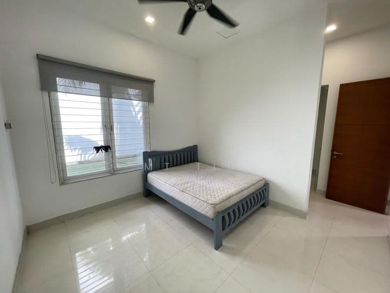 Bungalow House for Rent in Sunway Damansara (Kota Damansara) - MT Tiu - Bedroom - PropertyGuru.com.my
