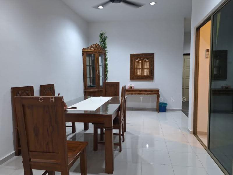 Rumah Teres 2-Tingkat untuk Disewa di Promenade Villa (Kuantan) - Chai Kiew Tiong - Dining Room - PropertyGuru.com.my
