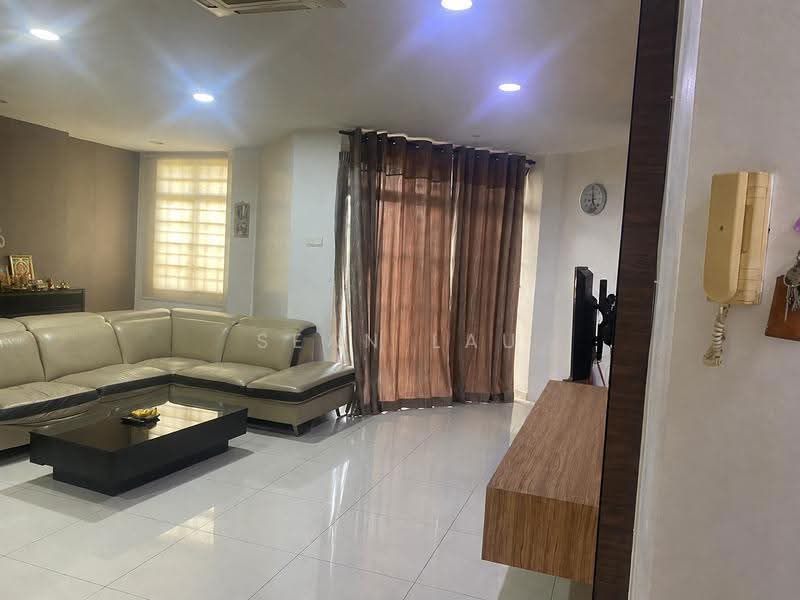 Kondominium untuk Disewa di Stulang View - Sean Lau - Living Room - PropertyGuru.com.my