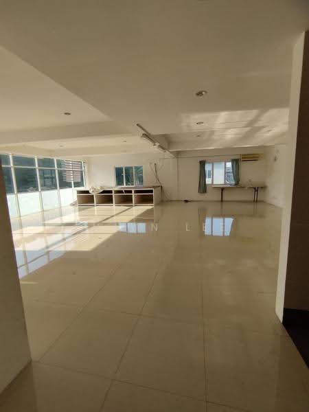 Semi-D Factory for Rent in Kawasan Perindustrian Balakong (Balakong) - Shaun Lee - Interior - PropertyGuru.com.my