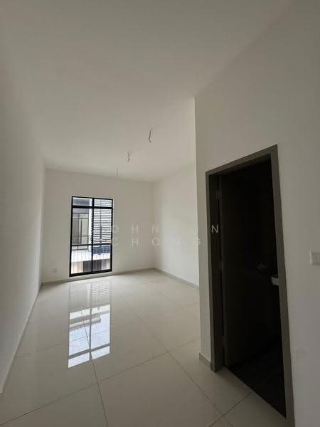 Cluster House for Sale in Taman JP Perdana (Johor Bahru) - Johnson Chong - Interior - PropertyGuru.com.my