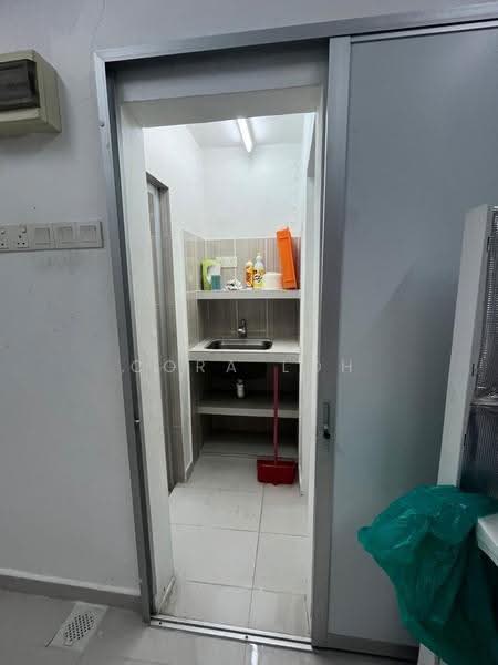 Kedai untuk Dijual di Ulu Tiram (Johor) - Cora Loh - Interior - PropertyGuru.com.my