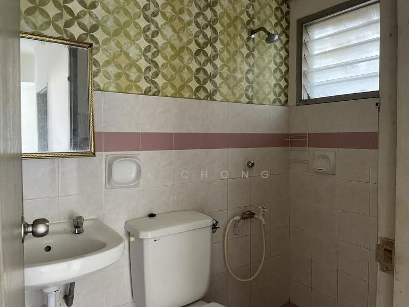 Kondominium untuk Dijual di Sri Hijau - CK Chong - Bathroom - PropertyGuru.com.my