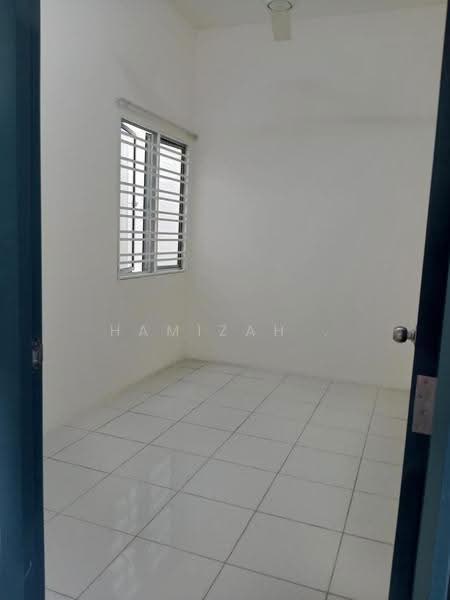 Rumah Bandar untuk Disewa di Dengkil (Selangor) - Hamizah . - PropertyGuru.com.my