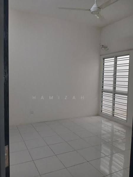 Rumah Bandar untuk Disewa di Dengkil (Selangor) - Hamizah . - PropertyGuru.com.my