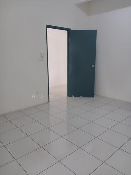 Rumah Bandar untuk Disewa di Dengkil (Selangor) - Hamizah . - PropertyGuru.com.my