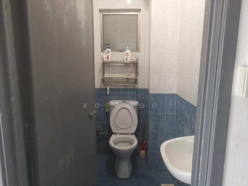 Apartment for Sale at Flora Damansara Apartment - KC Khoo - Bathroom - PropertyGuru.com.my