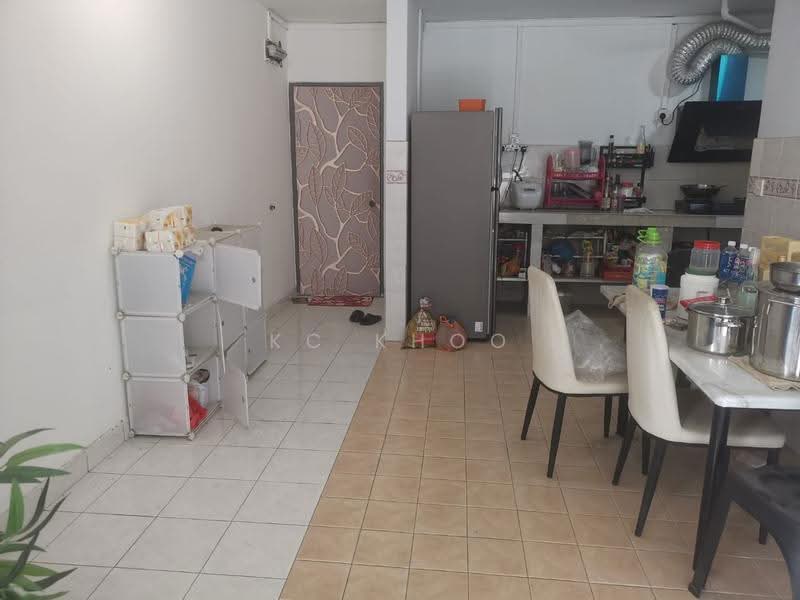 Apartment for Sale at Flora Damansara Apartment - KC Khoo - Kitchen - PropertyGuru.com.my