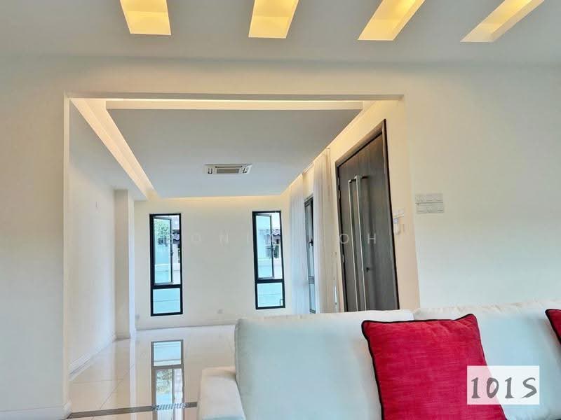 Bungalow House for Sale in Kota Kemuning (Shah Alam) - Sonia Soh - Living Room - PropertyGuru.com.my