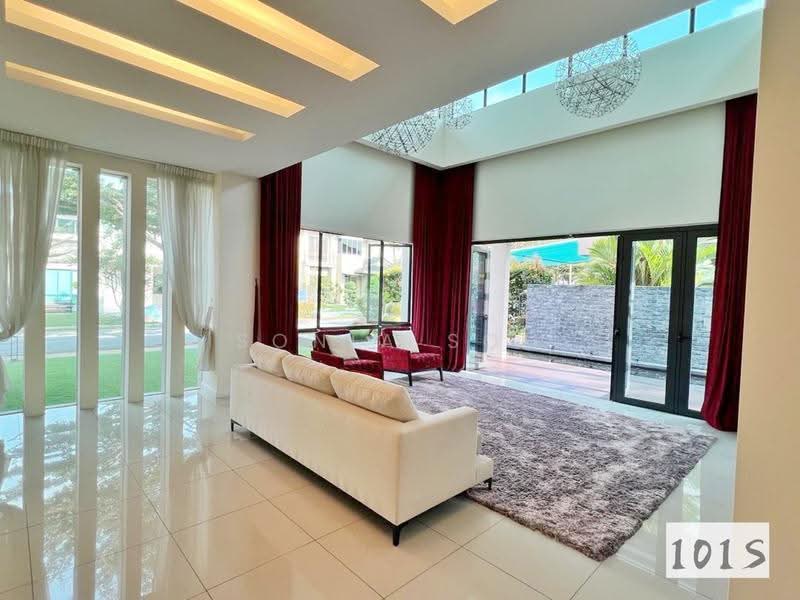 Bungalow House for Sale in Kota Kemuning (Shah Alam) - Sonia Soh - Living Room - PropertyGuru.com.my