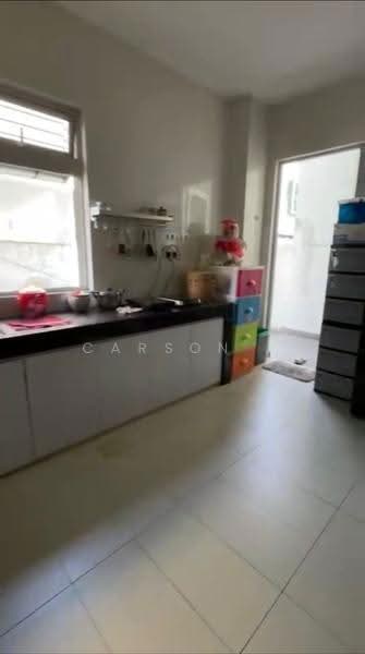 Cluster House for Sale in Taman Ekoflora (Johor Bahru) - Carson . - Kitchen - PropertyGuru.com.my