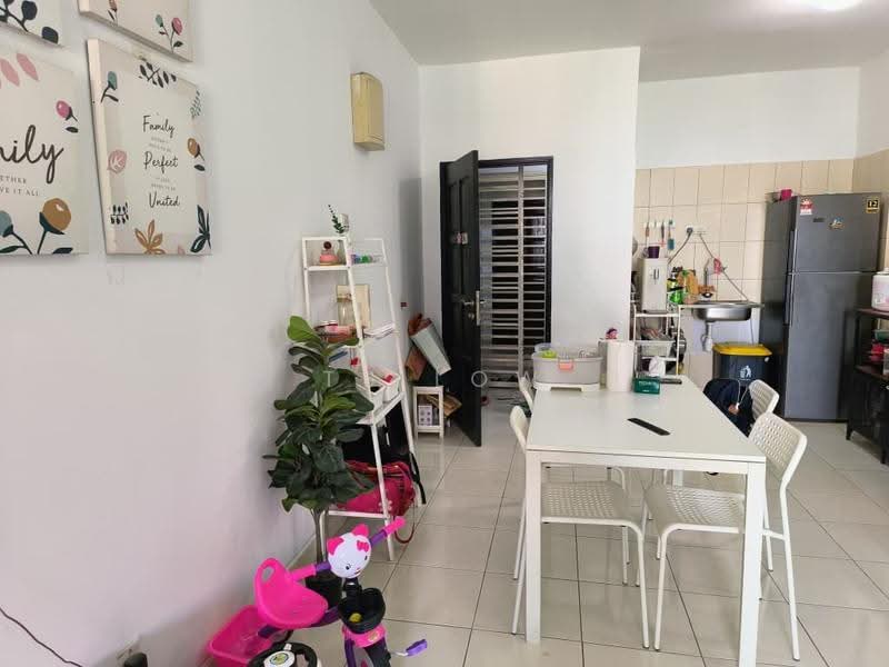 Condominium for Sale at Indah Alam (Subang Andaman) - TS Low - Dining Room - PropertyGuru.com.my