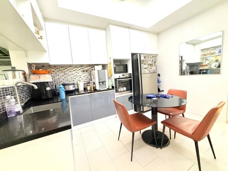 Rumah Teres 2-Tingkat untuk Dijual di Bandar Sri Damansara (Selangor) - NORFADILAH ZAINUDDIN - Kitchen - PropertyGuru.com.my