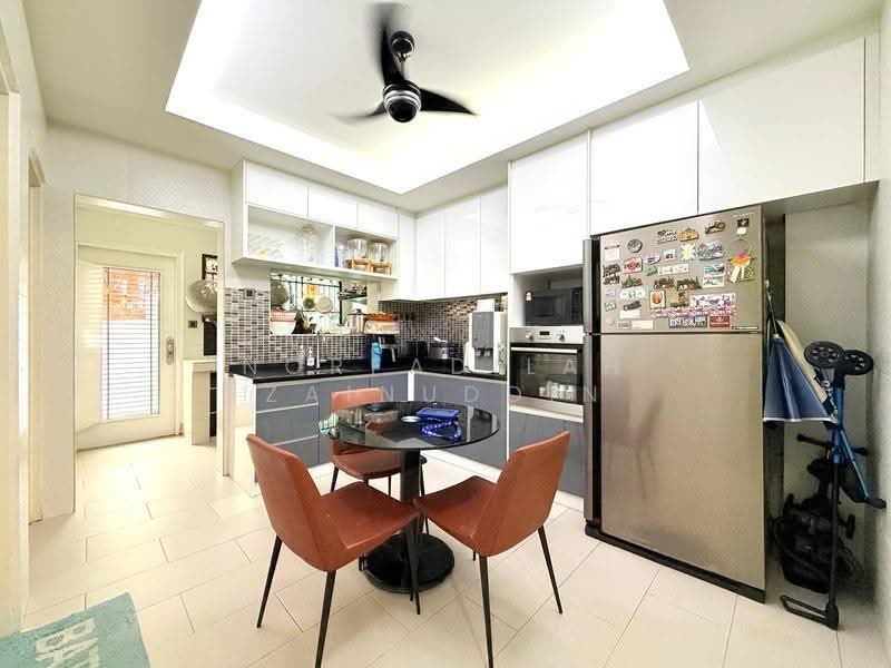 Rumah Teres 2-Tingkat untuk Dijual di Bandar Sri Damansara (Selangor) - NORFADILAH ZAINUDDIN - Kitchen - PropertyGuru.com.my