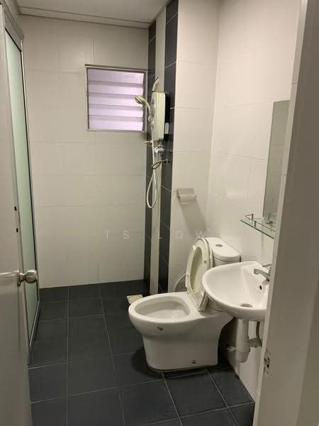 Condominium for Sale at Kiara Residence 2 (Residensi Kiara Jalil 2) - TS Low - Bathroom - PropertyGuru.com.my