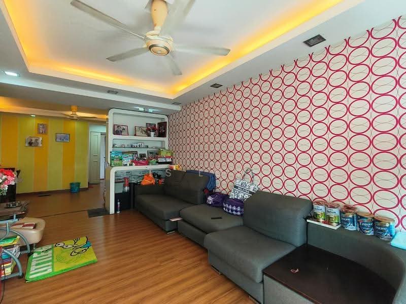 Kondominium untuk Dijual di Savanna Condominium - TS Low - Living Room - PropertyGuru.com.my
