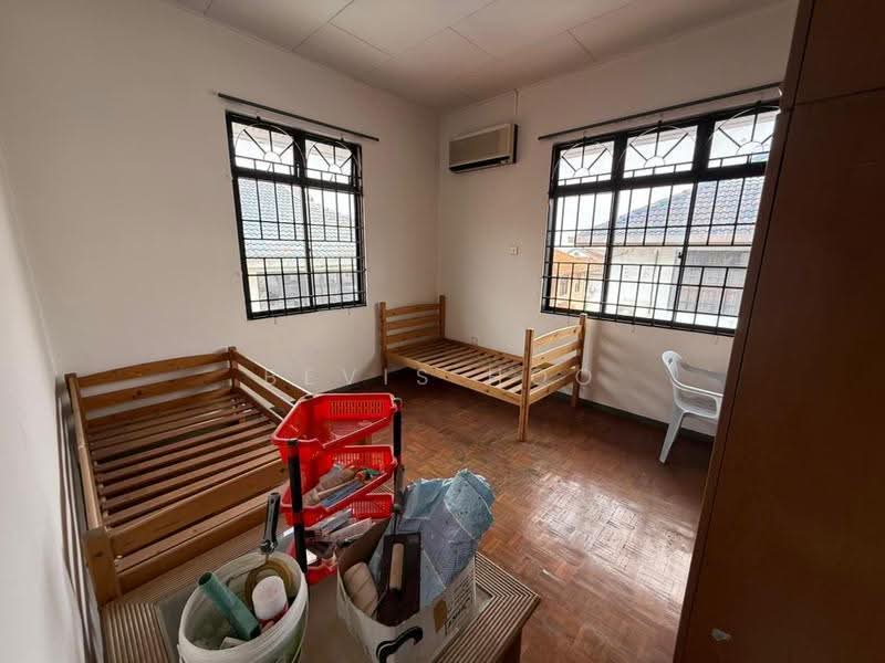 Semi-Detached House for Sale in Taman Johor Jaya (Johor Bahru) - Bevis Hoo - Bedroom - PropertyGuru.com.my