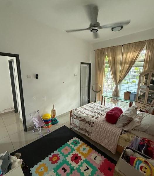 Link Bungalow for Sale in Mutiara Rini (Skudai) - Sherlin To - Bedroom - PropertyGuru.com.my