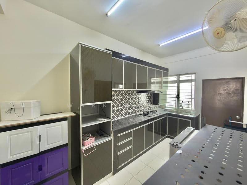2-storey Terraced House for Rent in Senai (Kulai) - Warren Tay - Kitchen - PropertyGuru.com.my