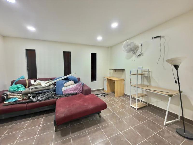 2-storey Terraced House for Rent in Senai (Kulai) - Warren Tay - Living Room - PropertyGuru.com.my