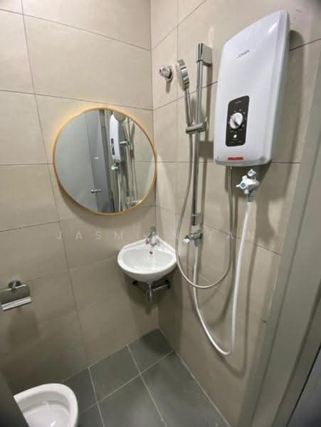 Pangsapuri untuk Disewa di D7 (D'Seven Lagoon Perdana) - Jasminn Tan - Bathroom - PropertyGuru.com.my