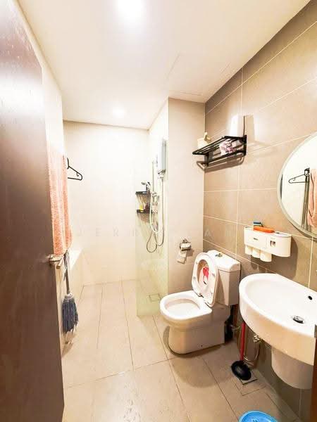 Condominium for Rent at Setia Sky Vista - Jerry Tan - Bathroom - PropertyGuru.com.my