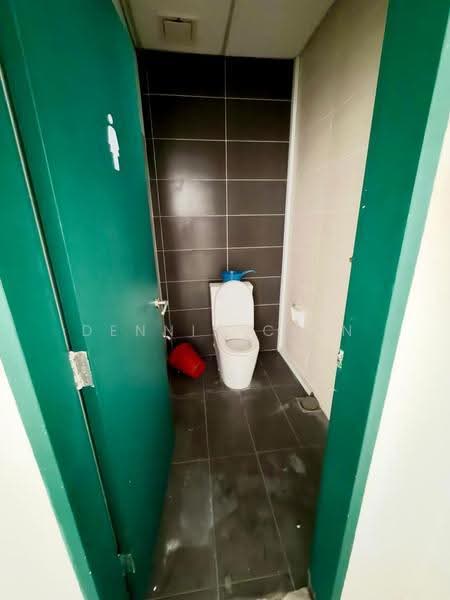 Office for Rent in BANDAR PUCHONG JAYA (Puchong) - Dennix Chin - Bathroom - PropertyGuru.com.my