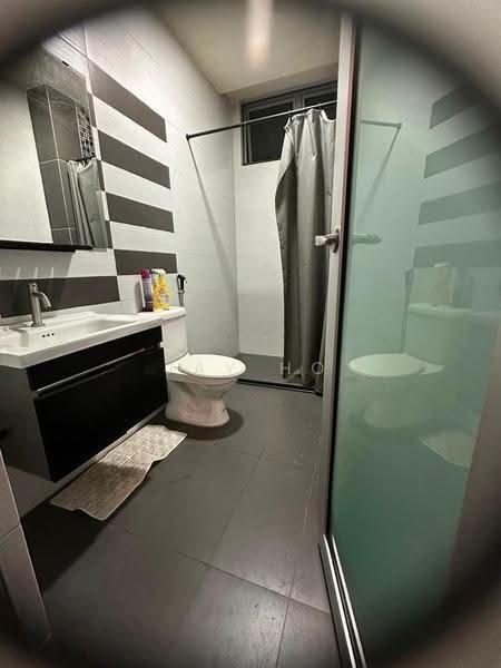 Condominium for Rent at The Seed Taman Sutera Utama - Jay Ho - Bathroom - PropertyGuru.com.my