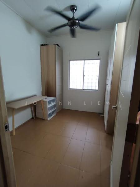 Rumah Teres 2-Tingkat untuk Dijual di Alam Damai (Cheras) - Jo-Ann Liew - Bedroom - PropertyGuru.com.my