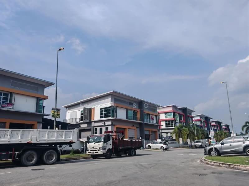 Kilang untuk Disewa di Alam Perdana Industrial Park (Puchong) - Elyn Soo - Exterior - PropertyGuru.com.my