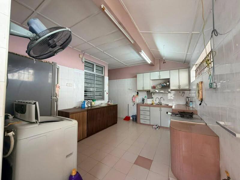 2-storey Terraced House for Sale in Bukit Indah (Iskandar Puteri (Nusajaya)) - Anson Chua - Kitchen - PropertyGuru.com.my