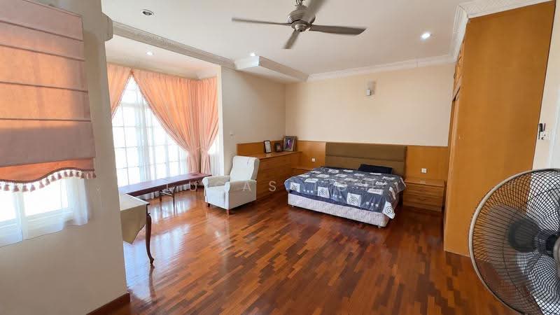 Bungalow House for Sale in Bandar Country Homes (Rawang) - Lucas Loh - Bedroom - PropertyGuru.com.my