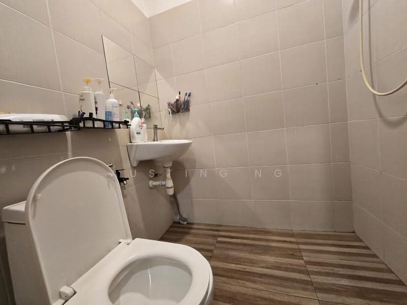 1.5-storey Terraced House for Sale in Bandar Indahpura (Kulai) - Austing Ng - Bathroom - PropertyGuru.com.my