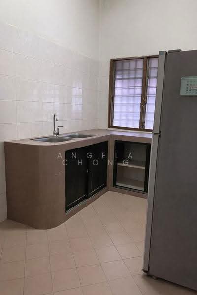 1-storey Terraced House for Sale in Kluang (Johor) - Angela Chong - Kitchen - PropertyGuru.com.my