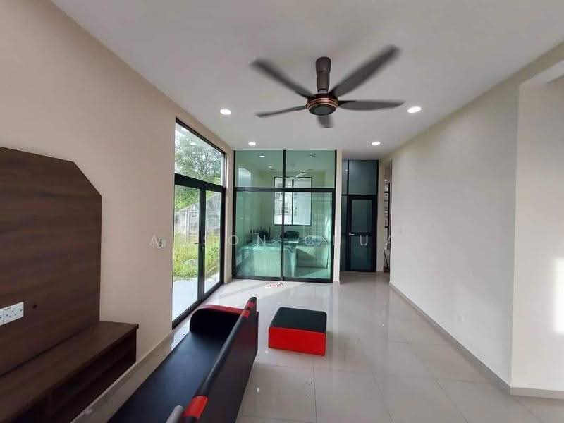 2-storey Terraced House for Sale in Bandar Seri Alam (Masai) - Anson Chua - Living Room - PropertyGuru.com.my