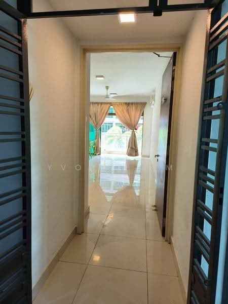 Kediaman Servis untuk Dijual di PARC Regency (Residensi Masai) - Yvonne Lim - Corridor - PropertyGuru.com.my