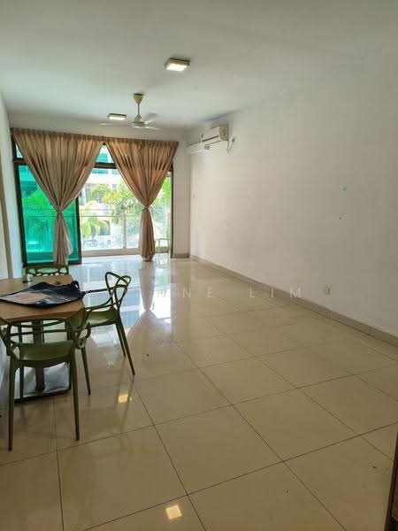 Kediaman Servis untuk Dijual di PARC Regency (Residensi Masai) - Yvonne Lim - Living Room - PropertyGuru.com.my