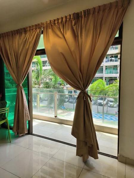 Kediaman Servis untuk Dijual di PARC Regency (Residensi Masai) - Yvonne Lim - Balcony - PropertyGuru.com.my