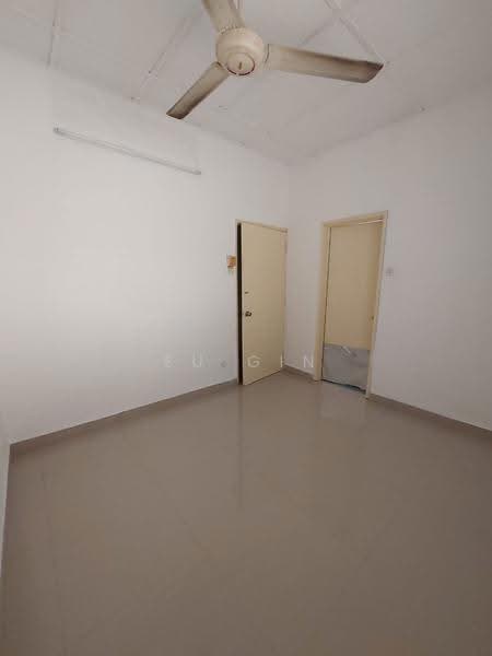 2-storey Terraced House for Sale in Seksyen 2, Taman Kinrara (Puchong) - Eu Gin - Interior - PropertyGuru.com.my