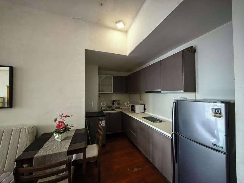 Kediaman Servis untuk Disewa di Regalia Residence - Hong . - Kitchen - PropertyGuru.com.my