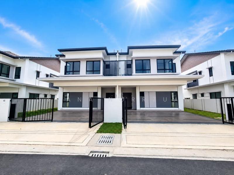 Rumah Berkembar untuk Dijual di Cyberjaya (Selangor) - Diyana Norrzuan - Exterior - PropertyGuru.com.my